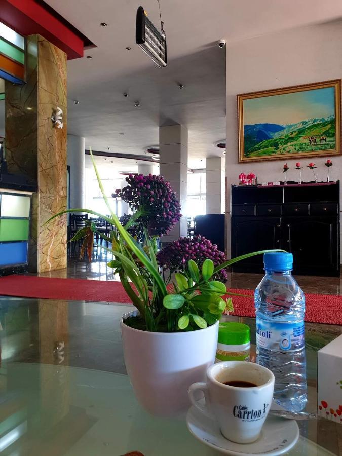 Hotel La Corniche Фнидек Экстерьер фото